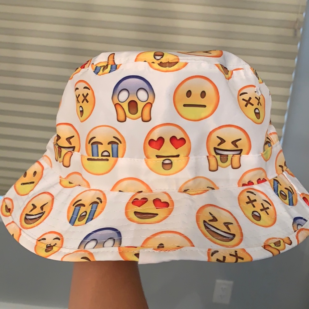 Emoji bucket hat